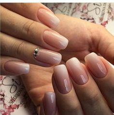 Ongles Beiges, Unghie Sfumate, Simple Gel Nails, Nail Art Ombre, Gel Nail Colors, Nails Polish, Nail Styles, Colorful Nail Designs