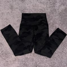 Never Worn Green Camo, Black Green, Army Green, Pant Jumpsuit, Lululemon Athletica, Camo, Pants For Women, Leggings, Pants