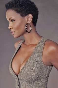 Love the total look! Models With Short Hair, Natural Tapered Cut, Black Fashion Models, Twa Hairstyles, Tapered Natural Hair, Natural Hair Cuts, Natural Essence, Short Afro, Hairstyles Natural