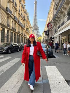 Paris aesthetic red celine cap ootd outfit 2023 midsize curvy fashion jeans adidas sambas inspo Eiffel Tower glam view Red Coat Winter Outfit, Red Winter Coat Outfit, Red Peacoat Outfit, Red And Camel Outfit, Red Coat Outfit Winter Classy, Red Wool Coat Outfit, Red Trench Coat Outfit