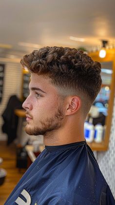 25 Low Fade Haircuts Every Man Should Try Curly Hair Drop Fade, Hairstyles For Textured Hair, Men Short Hair Fade, Modern Mens Haircuts, Fade Beard, Low Taper Fade Haircut