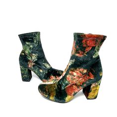 Another Hit From My Luxury Wardrobe Collection Ladies We Have A Pair Of Floral Green Boots With Matching Top. Brand New And Ready For Your Closet Luxury Wardrobe, Floral Boots, Green Boots, 2024 Vision, Matching Top, Shoes Heels Boots, Shoes Women Heels, Heeled Boots, Vision Board