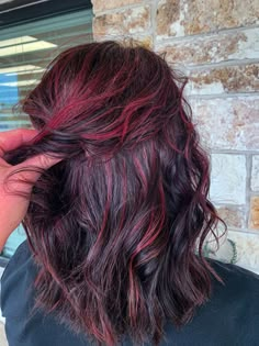 Dark Brown Hair With Red Chunky Highlights, Dark Red Highlights In Black Hair Curly, Cherry Red Hair Curly Highlights, Cherry Coke Highlights On Black Hair, Red Highlights On Dark Curly Hair, Short Curly Hair Red Highlights, Brown Curly Hair With Red Highlights, Cherry Red Hair With Highlights, Cherry Coke Highlights