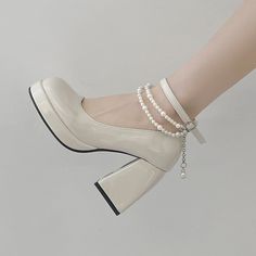 Thick Heeled Shoes, Sepatu Pump, Aesthetic Heels, Pearl Heels, Vintage High Heels, Mary Janes Shoes, Mary Jane Platform Shoes, Thick Heel Shoes, Mary Jane High Heels