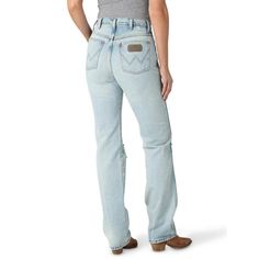 Wrangler Women's Cowboy Cut Slim Fit Jeans Narrow Waist, Western Clothes, Cute Country Outfits, Western Jeans, Vintage Fits, Wrangler Jeans, Clothes Horse, Country Outfits, Sweater Blouse