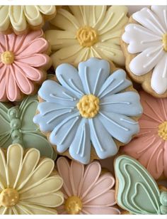 cookies decorated with pastel colors and flowers