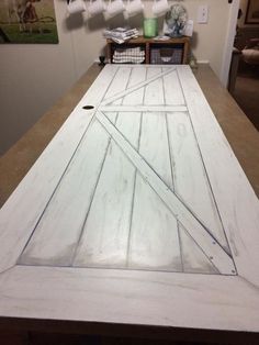 the table is made out of white boards