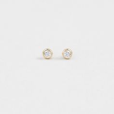 Part of our petite bezel collection, these studs are perfect for adding a little sparkle on their own or as an accent in your second piercing! Second Piercing, Bezel Diamond, Be Perfect, Diamond Earrings, Jewelry Accessories, Sparkle, Stud Earrings, Yellow, Gold