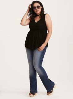 Plus Size Torrid Flared Jeans - Medium Wash, CLOVERDALE Outfit Ideas Flare Jeans, Flare Jeans Plus Size, Plus Size Outfits Casual, Mid Rise Flare Jeans, Jeans Plus Size, Bamboo Clothing, Going Out Outfits, Best Jeans, Plus Size Womens Clothing