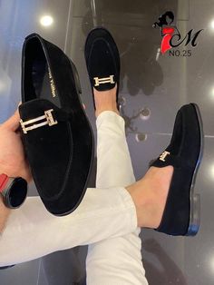 Formal Shoes For Men Classy, Fancy Shoes Men, Sepatu Loafers Pria, Mens Prom Shoes, Sepatu Loafers, King Shoes, Casual Shoes Women Sneakers, Gents Shoes, Shoes Women Sneakers