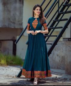 Long Frocks Neck Designs, Frock Models For Women, Long Frock Designs For Women, Ladies Frock Design, Frock Designs For Women, Suit Sharara, Plazzo Suit, Western Suit