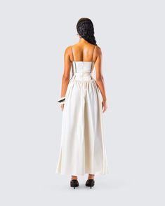 Make a lasting impression in this ivory cotton maxi dress 🤍 With black contrast piping trim and a fitted bodice, this gorgeous piece made from cotton poplin fabric is the kind of look that will effortlessly bring all of the attention straight to you 🙌 Cream A-line Maxi Dress For Evening, Spring Maxi Dress With Fitted Boned Bodice, Elegant Beige Maxi Dress With Empire Waist, Elegant Beige Empire Waist Maxi Dress, Elegant Maxi Dress With Fitted Bodice For Daywear, Cream A-line Maxi Dress, Chic Off White Fitted Maxi Dress, White Maxi Dress With Boned Bodice For Formal Occasions, White Maxi Dress With Boned Bodice For Formal Events