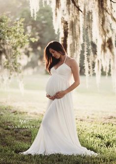 Vintage Cream Rayon Gauze {Hazel} Boho Maternity Gown Airy Maternity Photos, White Maternity Gown, White Lace Maternity Dress, Boho Maternity Photos, Maternity Photoshoot Dress, Beautiful Pose, Maternity Photography Poses Outdoors, Baby Announcement Photoshoot, Maternity Photography Poses Pregnancy Pics