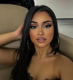 Birthday Makeup Looks, Natural Glam Makeup, Latina Makeup, Birthday Makeup, Glam Makeup Look, Dope Makeup, Cute Makeup Looks, Big Hoop Earrings