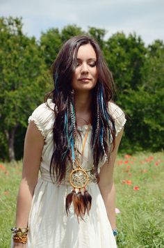 Real rooster feathers Lead + nickel free Bronze beads Teal He Comes Feather Earrings includes blue, ginger, grizzly, tan, and natural colored feathers. Each feather is unique as the person it will adorn. Please allow for natural variances in each feather. Stile Hippie Chic, Feather Extensions, Extra Long Hair, Feather Hair Extensions, Hippie Hair, Estilo Hippie, Bohemian Hairstyles, Mode Boho, Hair Wraps