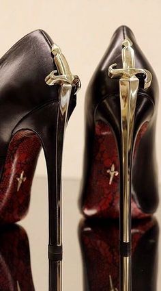 Pretty Heels, Cesare Paciotti, Shoes Party, Shoes Heels Classy, Heels Classy, Dark Feminine Aesthetic