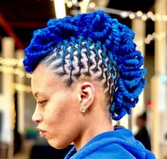 Dyed Dreadlocks, Black Locs, Locs Color, Feed In Braids Ponytail, Short Weave Hairstyles, Bold Hair Color, Cute Hair Colors, Short Locs Hairstyles