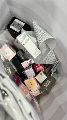 Sephora Shopping Bag Aesthetic, Makeup Shopping Aesthetic, Makeup Vision Board, Sephora Shopping, Sephora Bag, My 2023, Natural Wedding Makeup, Luxury Makeup, Sephora Makeup