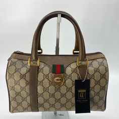 Gucci Boston Sherry Line Bag Brown With Gold Hardware 11x5x8 Model Is 5’3 For Reference Date Code-62503 Item Shows Signs Of Wear From Normal Use- Very Worn Interior, Worn Leather On Straps And Trim, Tarnished Hardware, Discoloration, Etc. Please Refer To Photos For Further Details Sku- Zarjp83258 H Bags Gucci, Gucci Bags, Brown Gold, Gucci Bag, Gold Hardware, Boston, Gucci, Trim, Signs