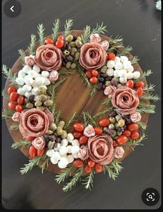 Christmas Charcuterie Board Circle, Christmas Inspired Charcuterie Board, Wreath Shaped Charcuterie, Charcuterie Board Party Christmas, Holiday Cookie Charcuterie Board, Peppermint Charcuterie Board, Holiday Wreath Charcuterie Board, December Charcuterie Board, Christmas Carcurie Board Ideas