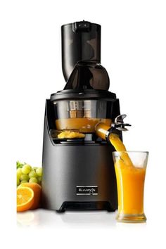 an image of a juicer that is on the table