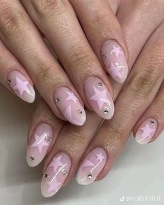 naildesign  inspo glitter stars pink Ballerina natural pretty y2k Pink Stars Acrylic Nails, Cool Almond Nails Ideas, Gel X Nails Stars, Pink Nails Star Design, Star Gel X Nails, Pink Star Almond Nails, Star Nail Inspo Short, Girly Grunge Nails, Star Nails Acrylic Pink