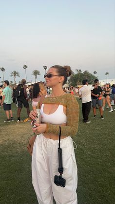 Dreamville Festival Outfits, Hangout Fest Outfit, Kayli Boyle, Ultra Music Festival Outfits, Summer Rave Outfits, Bonnaroo Outfits, Tomorrowland Outfit, Coachella Fits, Lollapalooza Outfit