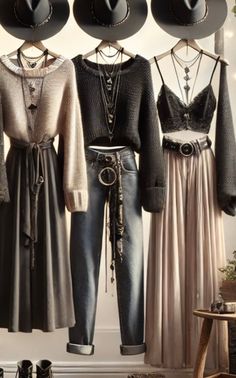 Gothic Bohemian Outfits, Witchy Wardrobe Style, Celestial Aesthetic Outfit, Dark Earthy Outfits, Slytherin Dorms, Winter Witch Outfit, Boho Chic Winter Outfits, Dark Bohemian Fashion, Dark Boho Outfits