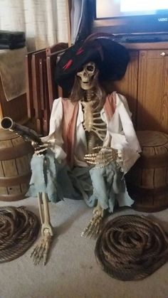 Pirates Halloween Decorations, Pirate Bar Ideas, Pirate Decorations, Pirate Ideas, Outside Halloween Decorations, Scary Halloween Decorations Outdoor