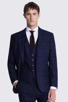 This outfit was included in What To Wear To The Races: Outfit Ideas For Men. See more looks at MensFlair.com Black Check Suit, Navy Check Suit, Suits And Sneakers, Modern Suits, Check Jacket, Check Suit