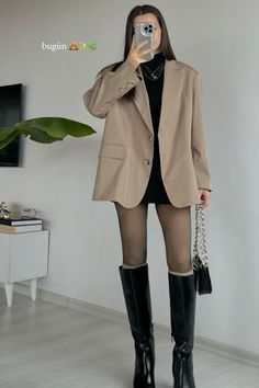 #bleazer#ceket#jacket#çizme#black#nudenails #bejrengi#etek#influencer#instagram #fashion Beige Skirt, Summer Styles, Anime Best Friends, Black Blazer, Lookbook Outfits, Instagram Fashion, Shopping Cart, Amsterdam, Influencer