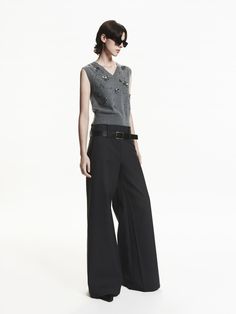 MO&Co. Women's Belted Wide Leg Pants Expertly crafted from a wool blend fabric to fresh perspective to our wide-leg pants this season. It features a double waist design and belt for a casual yet sophisticated touch, while the side invisible zipper and pocket design provide convenience. Additional paneled detailing on the inside adds a touch of unique design to these pants. Features : - Double waist wide leg silhouette- Side invisible zipper and pocket design- Extra paneled detail on the inside- Unique Office Outfits, Androgynous Style, Tom Boy, Unique Office, Fresh Perspective, Office Attire, Fabric Belt, Office Outfits, Invisible Zipper