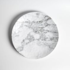 Merritt Designs White Marble 11 inch Melamine Round Dinner Plate Dinnerware Marble Table, Marbled Ceramic Plates, Marble Plates Set, Placemat Marble, Dinner Plate Set, Melamine Dinner Plates, Tableware Design, Plate Crafts, Organic Style