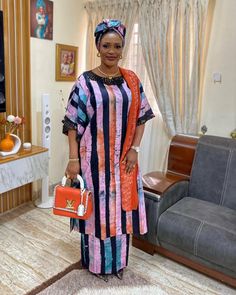 Adire Boubou Styles For Women, Latest Kaftan Designs, Kaftan Designs, African Wear Dresses, African Fashion Traditional, Modest Dresses Casual