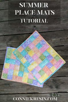 an easy to make summer place mats with the text overlay that reads, how to make