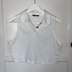 Brand: Shein Size: Xl Color: White Condition: Brand New Too Big On Me But Its Size Xl Can Fit Into Large. :) White Cropped Crop Top With Button Closure, White Cropped Top With Buttons, White Casual Crop Top With Buttons, Casual White Crop Top With Button Closure, Tops Shein, Shein Tops, Color White, Button Up, Crop Top