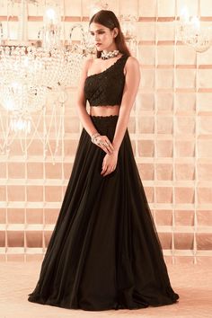 Shop for Charu and Vasundhara Black Hand Embroidered Lehenga Set for Women Online at Aza Fashions Bridesmaid Dresses Indian, Lehenga Bridesmaid, Pakistani Lehenga, Indian Wedding Lehenga, Sangeet Outfit, Diwali Outfits, Black Lehenga, Black Indians, Content Writer