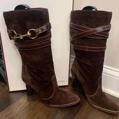 Stunning In Very Good Condition Coach Suede Boots. They Say 9.5 But Fits Like 9 And May Run A Bit Narrow. They Are A Show Stopper And Have Been Very Well Taken Care Of. Brown Suede Boots, Coach Shoes, Street Styles, Suede Boots, Brown Suede, Shoes Heels Boots, Shoes Women Heels, Heeled Boots, Shoes Heels