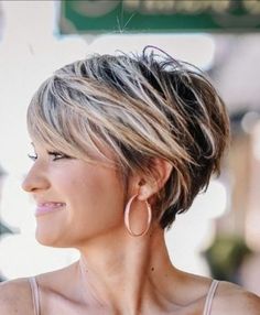 Kort Bob, Edgy Short Hair, Short Hair Balayage, Short Hair Styles For Round Faces, Short Hairstyle, Cute Hairstyles For Short Hair, Short Hair Updo, Short Hair Haircuts, Short Hair With Bangs