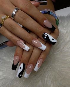 Nails Black And White Tapered Square Nails, Black And White Coffin Acrylic Nails, Black And White Nail, Biab Nails, Black And White Nail Designs, Black Acrylic Nails, Drip Nails, Colored Acrylic Nails, Girly Acrylic Nails