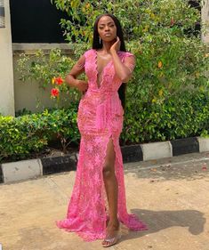 Tips for Choosing a Stunning Bridal Shower Outfit Bridal Shower Clothes, Shower Clothes, Nigerian Lace Dress, Nigerian Dress Styles, Aso Ebi Lace Styles, Nigerian Outfits, Nigerian Dress, Elegant Outfit Classy