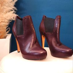 Circus By Sam Edelman Burgundy Leather Ankle Boots, Size 8.5. Nwot. Never Worn. Fall Leather Platform Boots With 4-inch Heel, Fall Heels With Leather Lining And Round Toe, Fall Round Toe Heels With Leather Lining, Leather Ankle-high Booties With Padded Ankle, Burgundy Heeled Boots With Reinforced Heel And Round Toe, Leather Ankle Booties With Padded Heel, Burgundy Leather Ankle Boot Heels, Brown Leather Heels With Padded Ankle, Leather Ankle-high Platform Booties