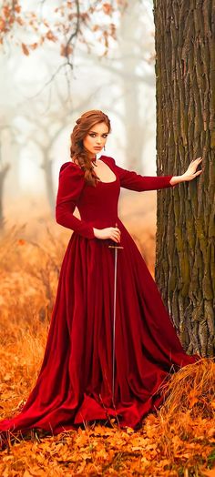 Medieval Wedding Dress, Women In Red, Natural Linen Dress, Garden Dress, Girl Standing, Medieval Dress, Gothic Girls, Online Wedding Dress, Online Dress Shopping