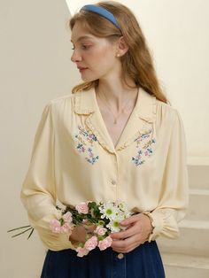 Color
Light Yellow


Detail
Ruffled Shawl Collar , Lily of the Valley Embroideries, Puff Sleeves, Elastic Cuffs 



Composition
100% Viscose



Washing Method

Hand wash in cold water softly, using a mild and gentle detergent. Feminine Romantic Fashion, Yellow Shirt Outfit, Fashion Show Poster, Long Shirt Women, Mommy Outfits, Simple Retro, Fashion Figures, Fabric Floral, Long Puff Sleeves