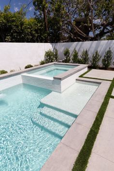 StoneScapes Mini White | NPT Pool Finishes Pebble Pool Finish, Moderne Pools, Geometric Pool, White Porcelain Tile, Courtyard Pool, Pool House Designs, Outdoor Pool Area