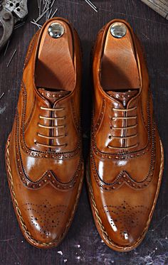 Mens Luxury Shoes : TucciPolo Men's Wingtip Oxford Goodyear Welted Handmade Tobacco Italian Leather Luxury Dress Shoe Italian Gentleman Style, Men’s Dress Shoes, Brown Oxfords Men, Mens Oxford Shoes, Mens Leather Shoes, Gents Shoes, Quality Leather Boots, Men's Dress Shoes, Wingtip Shoes