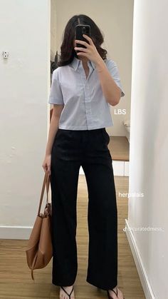 Fashion Inspo For Short Women, Hair Color Ideas At Home, Neat Casual Outfits, Chique Outfits, Look Short