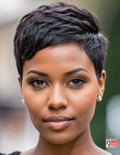 Natural Haircuts For Black Women, Mixed Hairstyles, 4b Hairstyles, Top Fade Haircut, Haircut Options, Women With Round Faces, Embrace Natural Hair, Natural Hair Haircuts