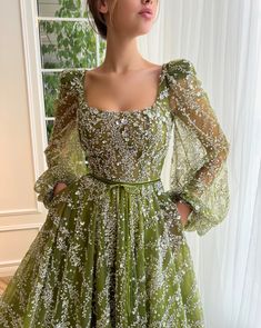 Teuta Matoshi, Illusion Sleeves, Sequin Ball Gown, Formal Prom Dress, Braut Make-up, Vintage Prom, Lace Formal Dress, Prom Dress Styles, Prom Dresses Vintage