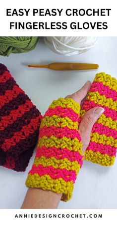 crochet fingerless gloves with text overlay that says easy peasy crochet fingerless gloves